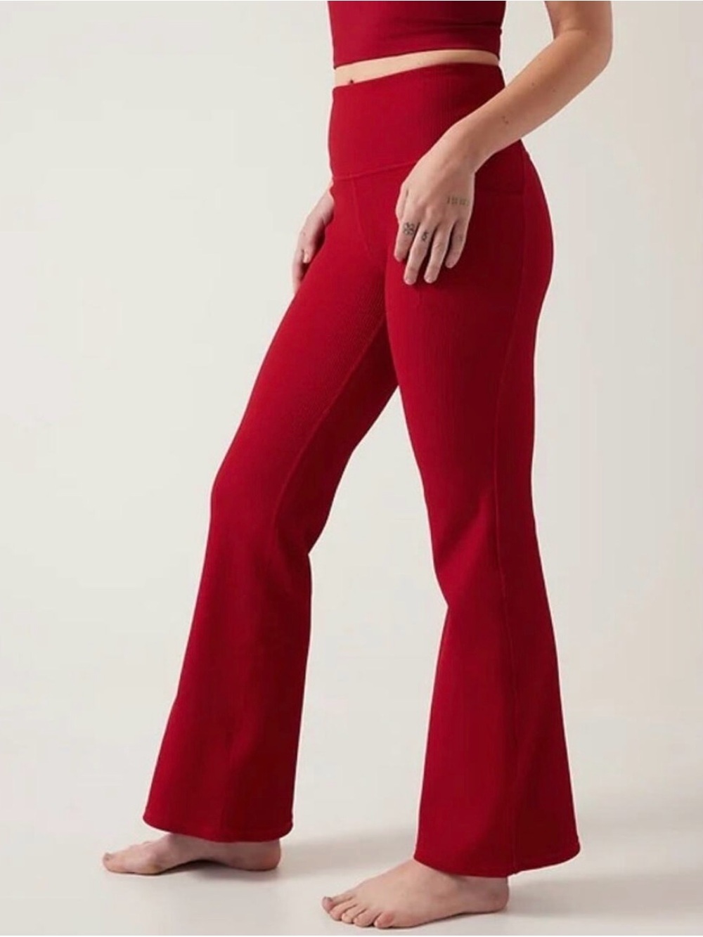 Athleta Salutation Stash Rib Flare Pants Candy Red Athleisure Women’s XL